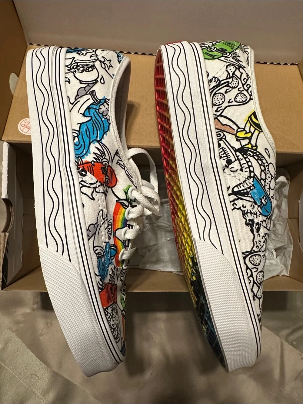 Vans x Crayola 2022 Brand New sneakers! Never worn, womens 7, men’s 5.5